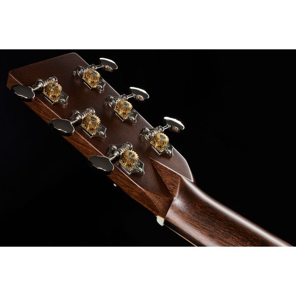 Martin Guitars D-28 Lefthand