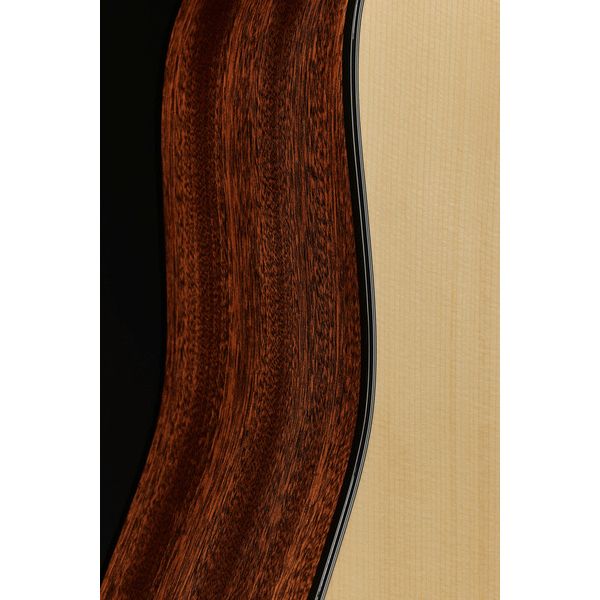 Martin Guitars D-12E Sitka Sapele