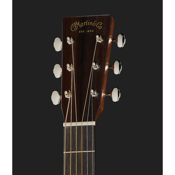 Martin Guitars D-16E-02