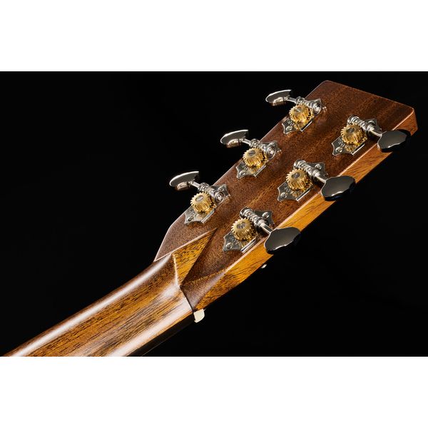 Martin Guitars OM-28 Sunburst