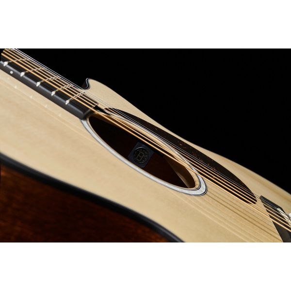 Martin Guitars GPC-11E