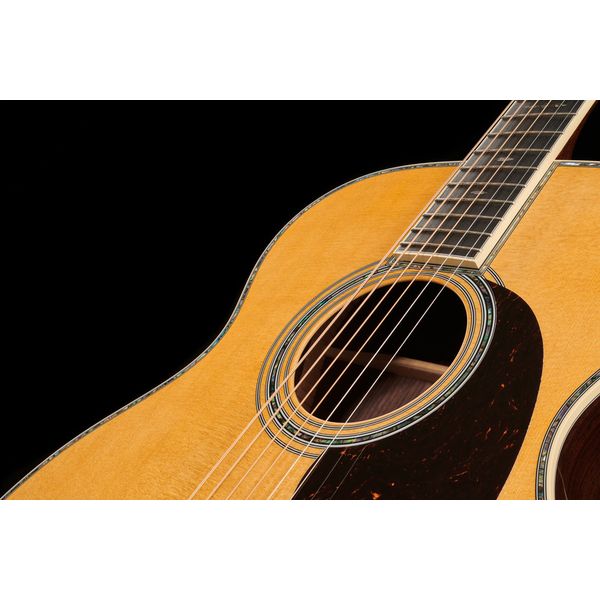 Martin Guitars 000-42