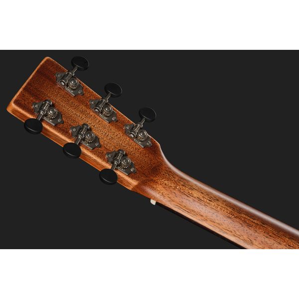 Martin Guitar 000-16 StreetMaster