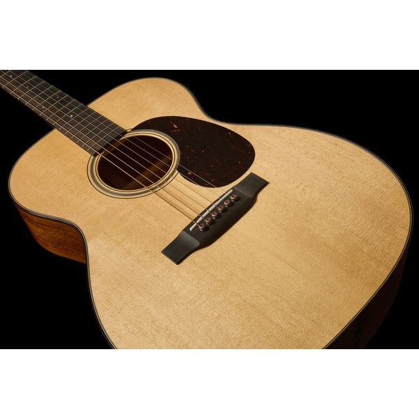 Martin Guitars 000-18 Modern Deluxe