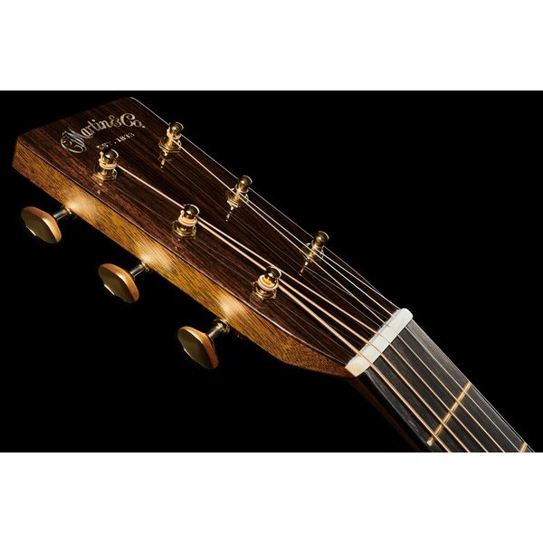 Martin Guitars 000-28E Modern Deluxe