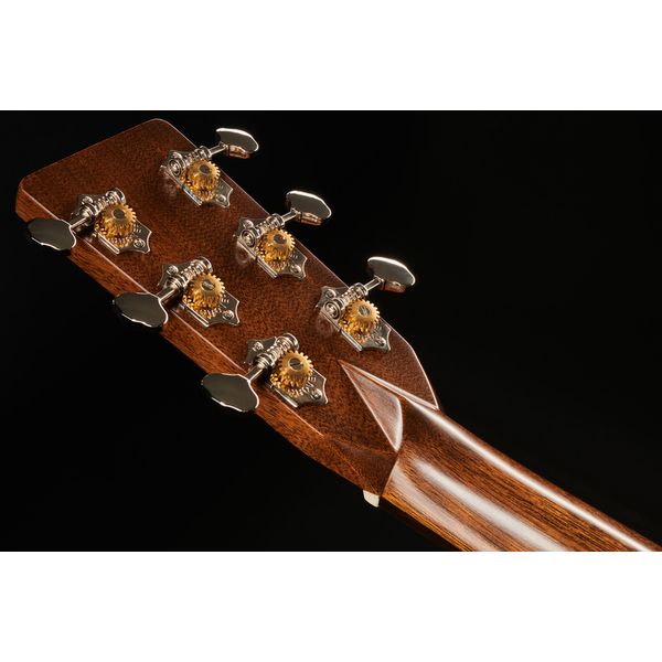 Martin Guitars 000-28 Brooke Ligertwood SB