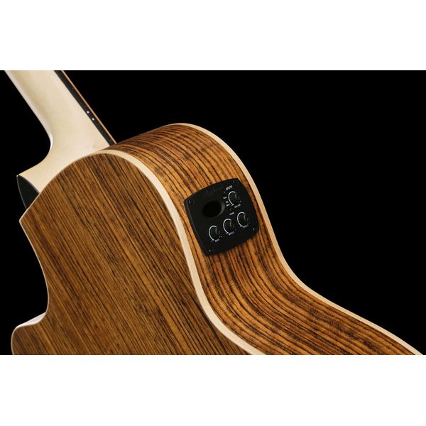 Applause Jump OM CE Lipstick