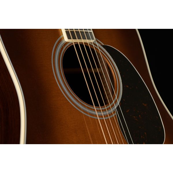 Martin Guitars D-35 Ambertone