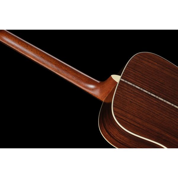 Martin Guitar D-28 StreetLegend