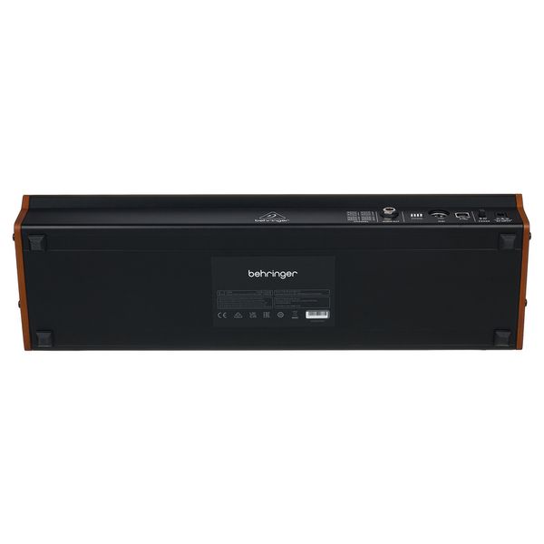 Behringer Toro