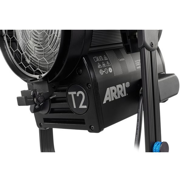 ARRI True Blue T2 Man bk