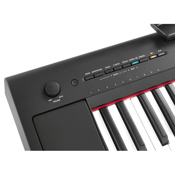 Yamaha Piaggero NP-15 61-Note Piano Style Keyboard 