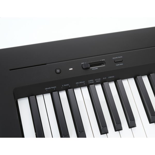 P-145 B : Piano Portable Yamaha 