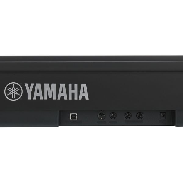 Yamaha P-225 B