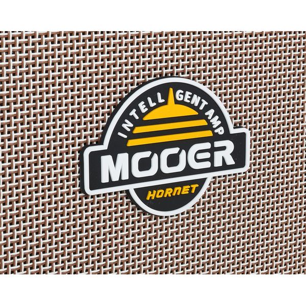 Mooer Hornet 15i Modeling Amp White