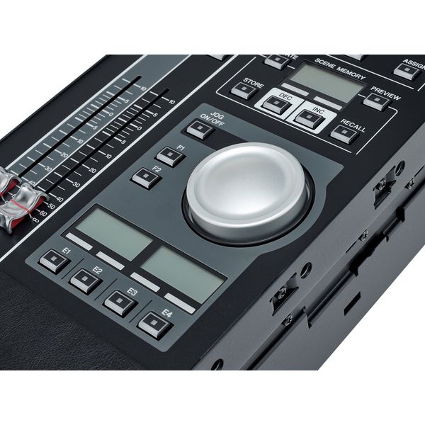 Yamaha DM7 Control