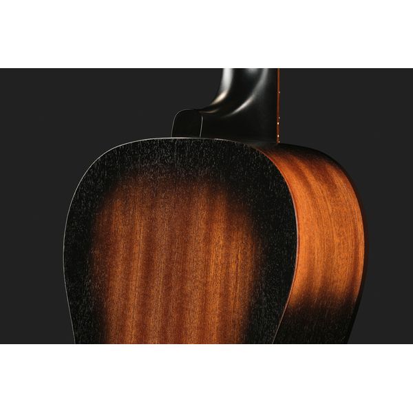 Godin Mahog. Parlor Black Burst A/E