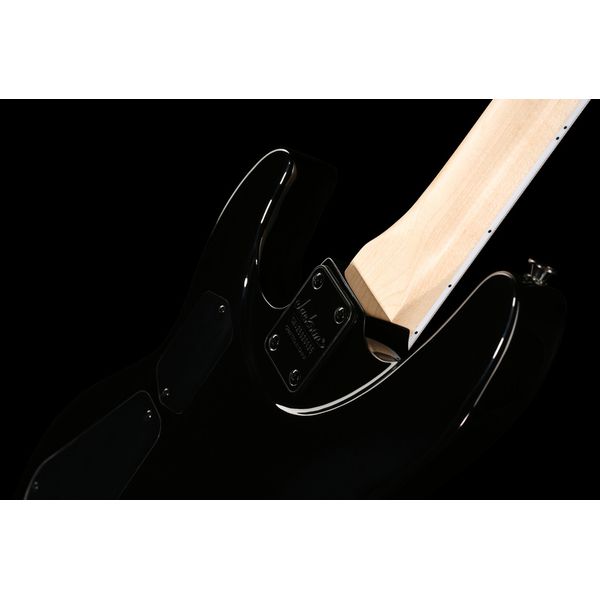 Jackson JS3P Concert Bass TR BLK BRST