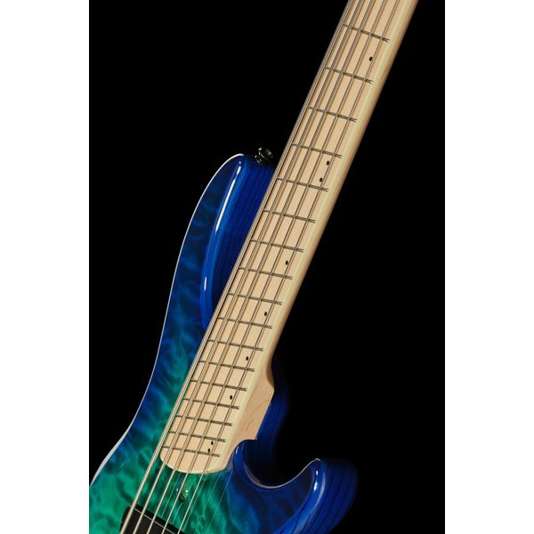 Dingwall CB3 Combustion 5 Whalepool Bst