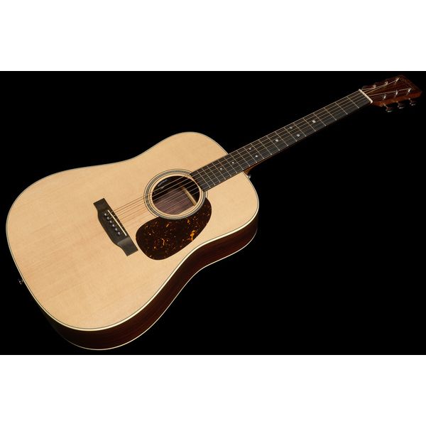 Martin Guitars D-16E-01 2024