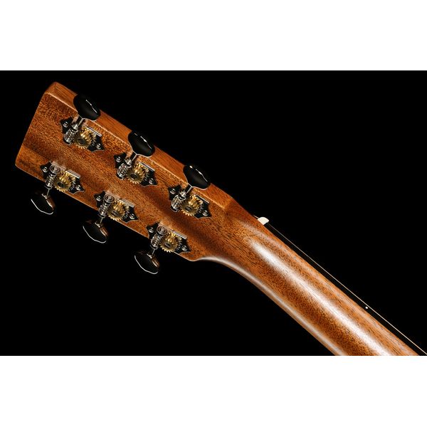 Martin Guitar D-16E-02 2024