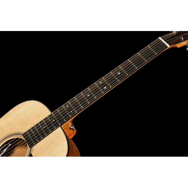 Martin Guitar D-16E-02 2024