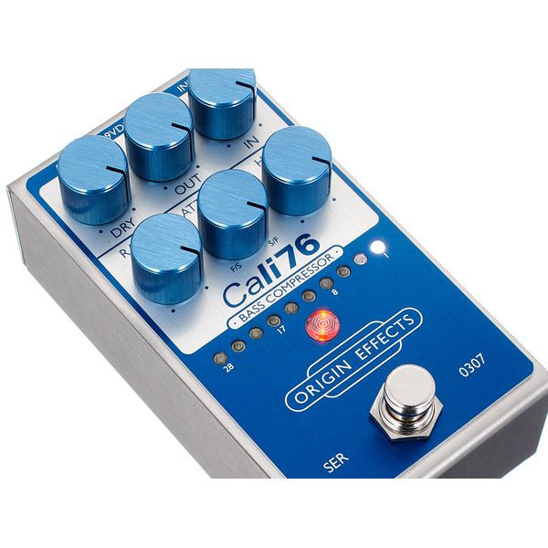 Origin Effects Cali76 V2 Bass Compressor BL