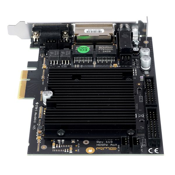 RME HDSPe AoX-D