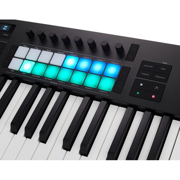 Novation Launchkey 37 MK4