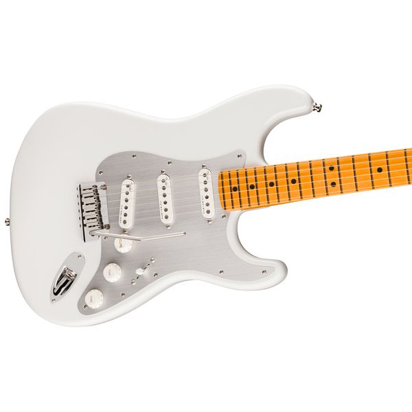 Fender Am Ultra II Strat MN AVL