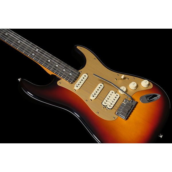 Fender Am Ultra II Strat HSS EB UBST