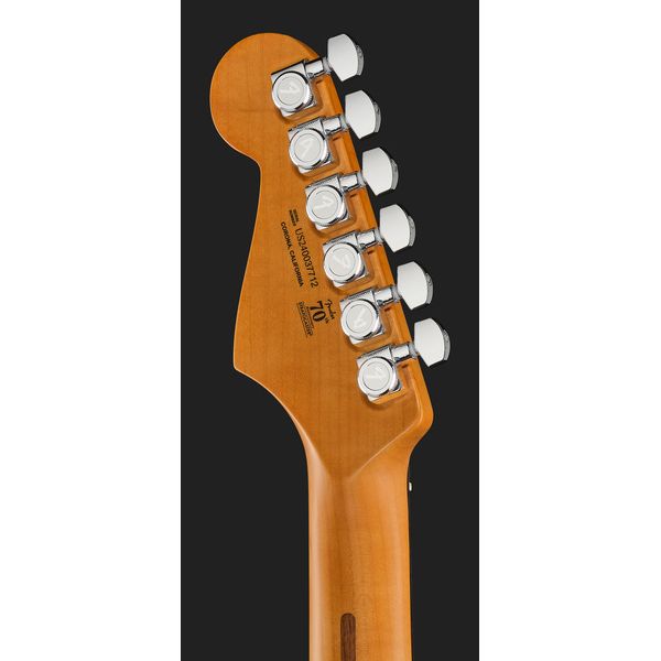 Fender Am Ultra II Strat HSS EB NBL