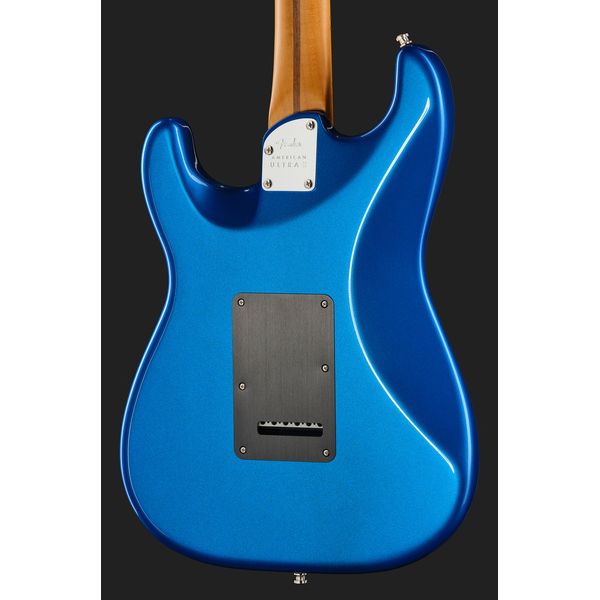 Fender Am Ultra II Strat HSS EB NBL