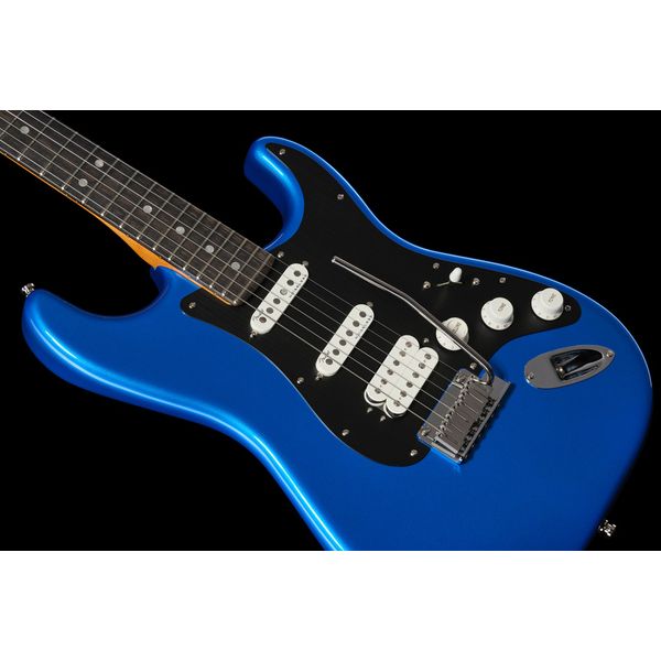 Fender Am Ultra II Strat HSS EB NBL