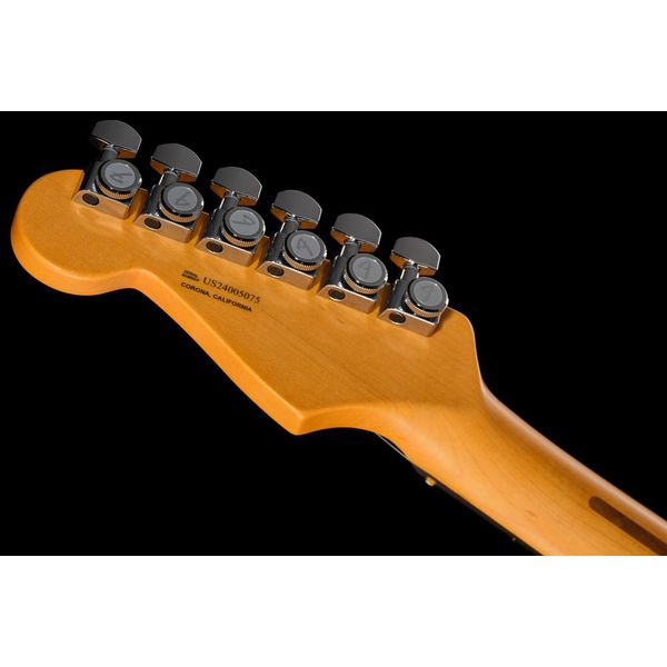 Fender Am Ultra II Strat HSS EB TXT
