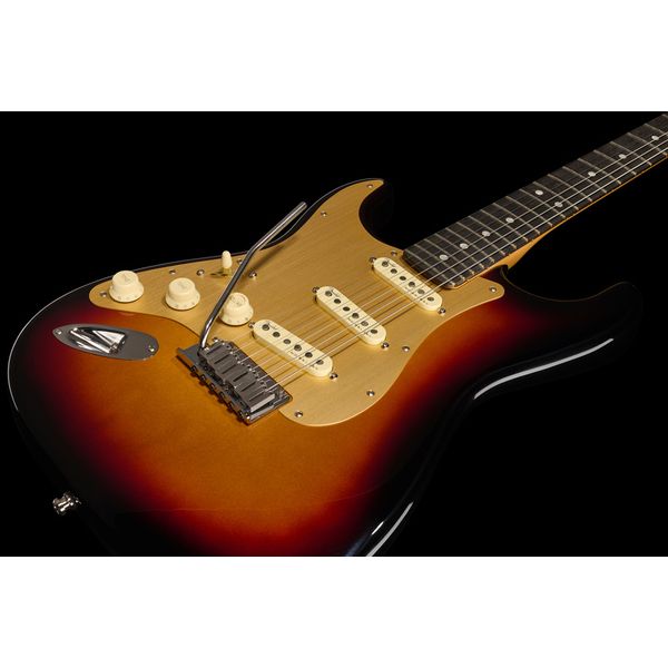 Fender Am Ultra II Strat LH EB UBST