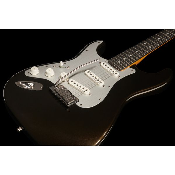 Fender Am Ultra II Strat LH EB TXT