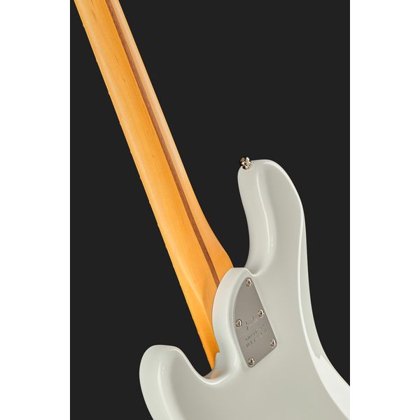 Fender Am Ultra II P Bass MN AVL
