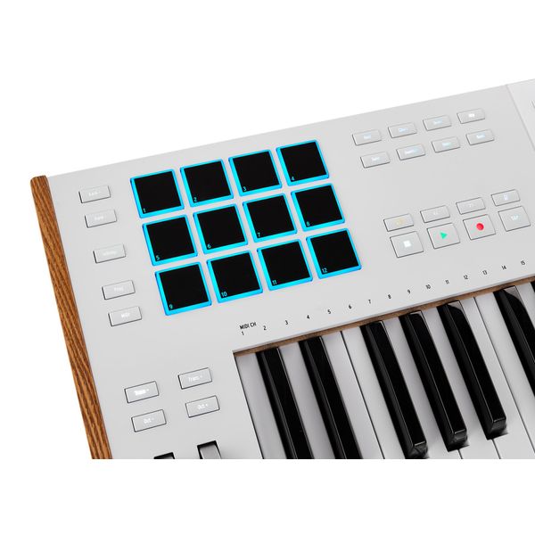 Arturia KeyLab 49 mk3 White