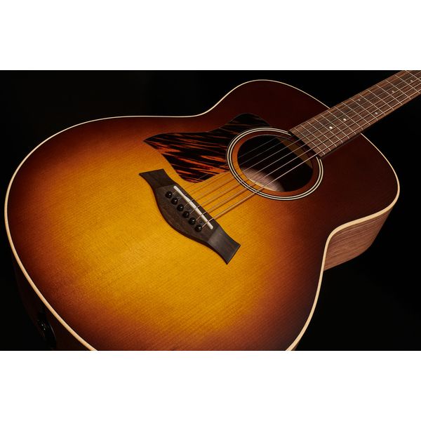 Taylor AD11e Sunburst Top LH