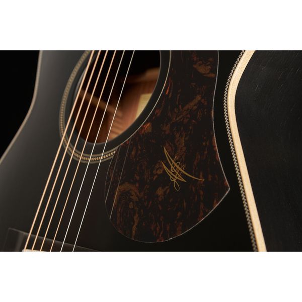 Maton EBG 808 Artist Black Satin