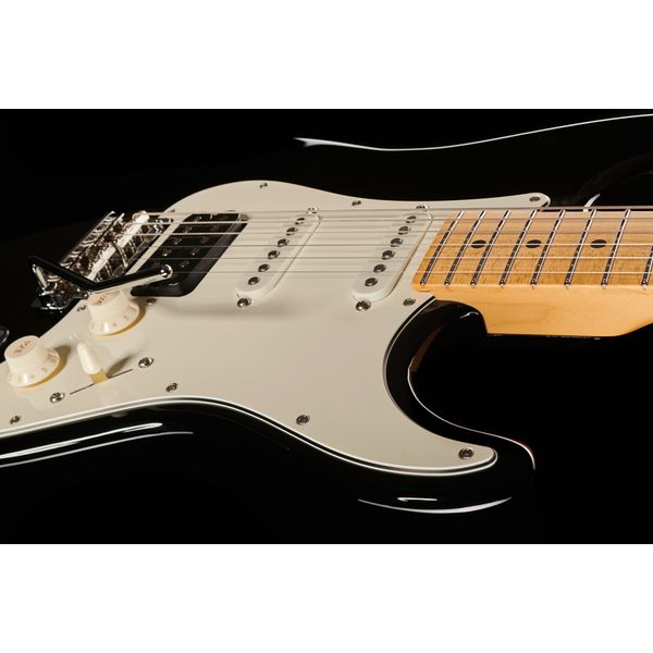 Suhr Classic S ST HSS MN BK