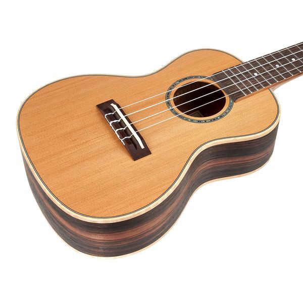 Harley Benton Hawaii Cedar Concert Uk Bundle