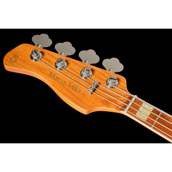 Marcus Miller V8-4 NT LH