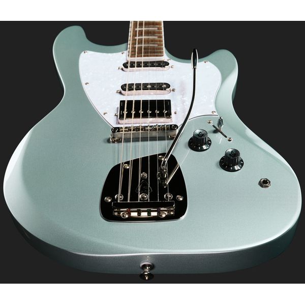 Guild Surfliner Deluxe Glacier Blue