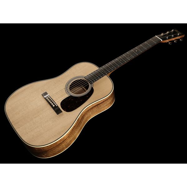 Martin Guitar O'ahu HG-28