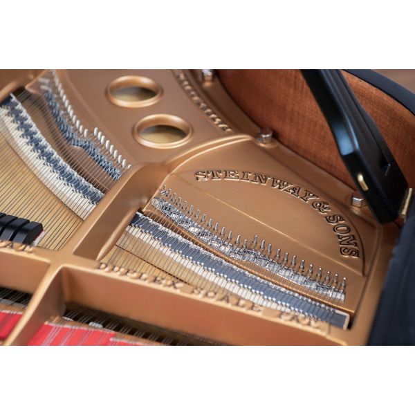 Steinway & Sons M-170