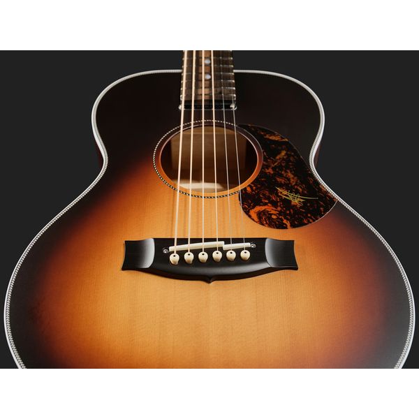 Maton Troubadour Mini