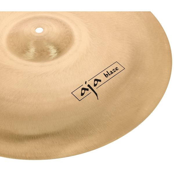 Zultan 17" Aja Blaze Crash