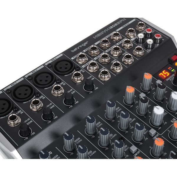 Behringer Xenyx 1202SFX Case Bundle